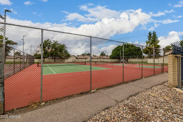 $300,000 | 2539 West Pershing Avenue, Phoenix, AZ 85029