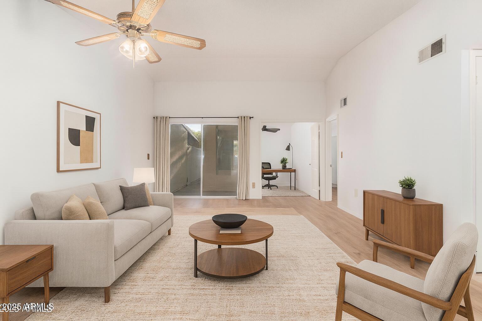 2539 West Pershing Avenue Phoenix, AZ 85029 - Photo 7 of 33 Virtually Staged