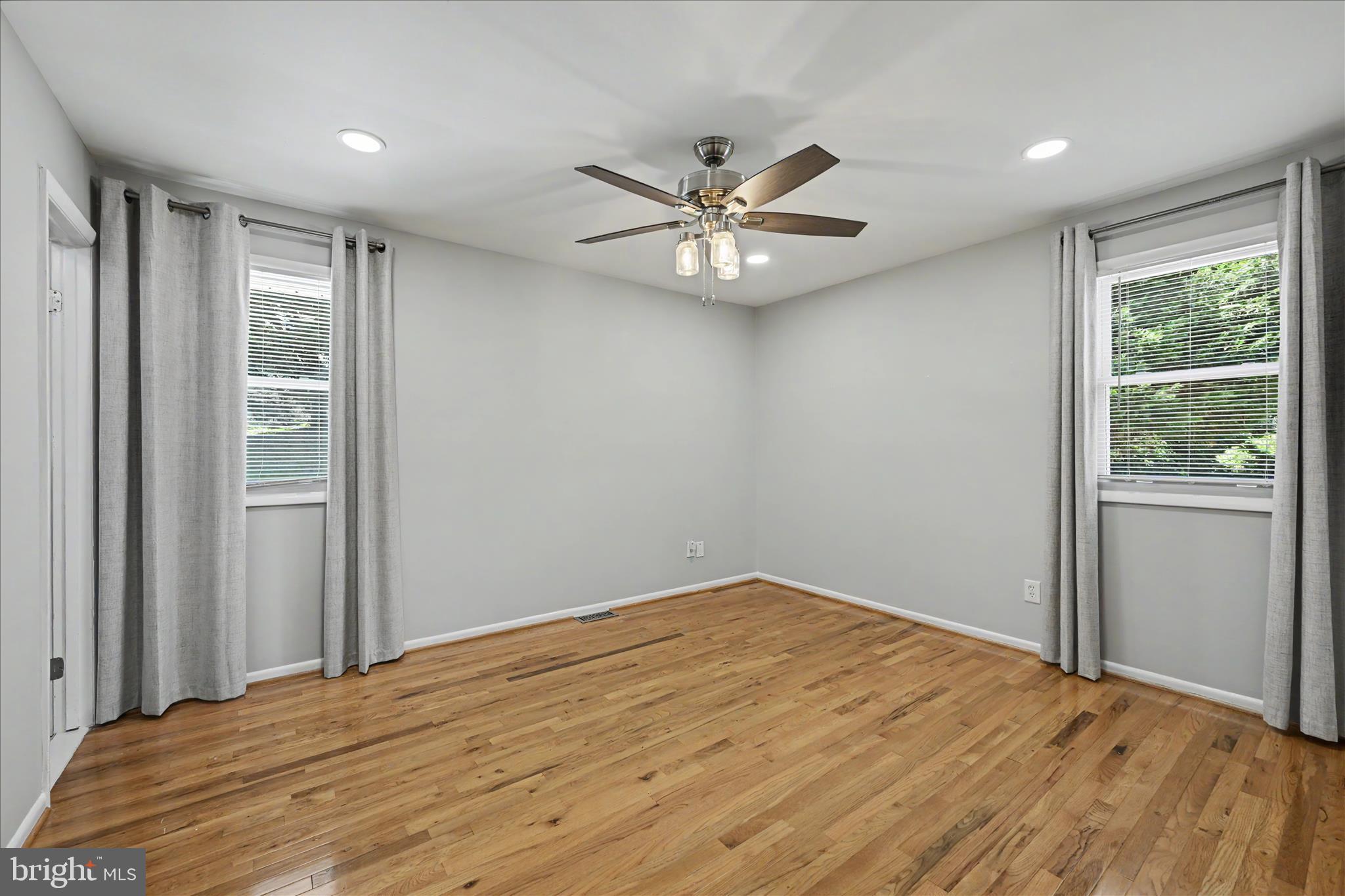 401 Grove Ridge Court Linthicum Heights, MD 21090 - Photo 16 of 35
