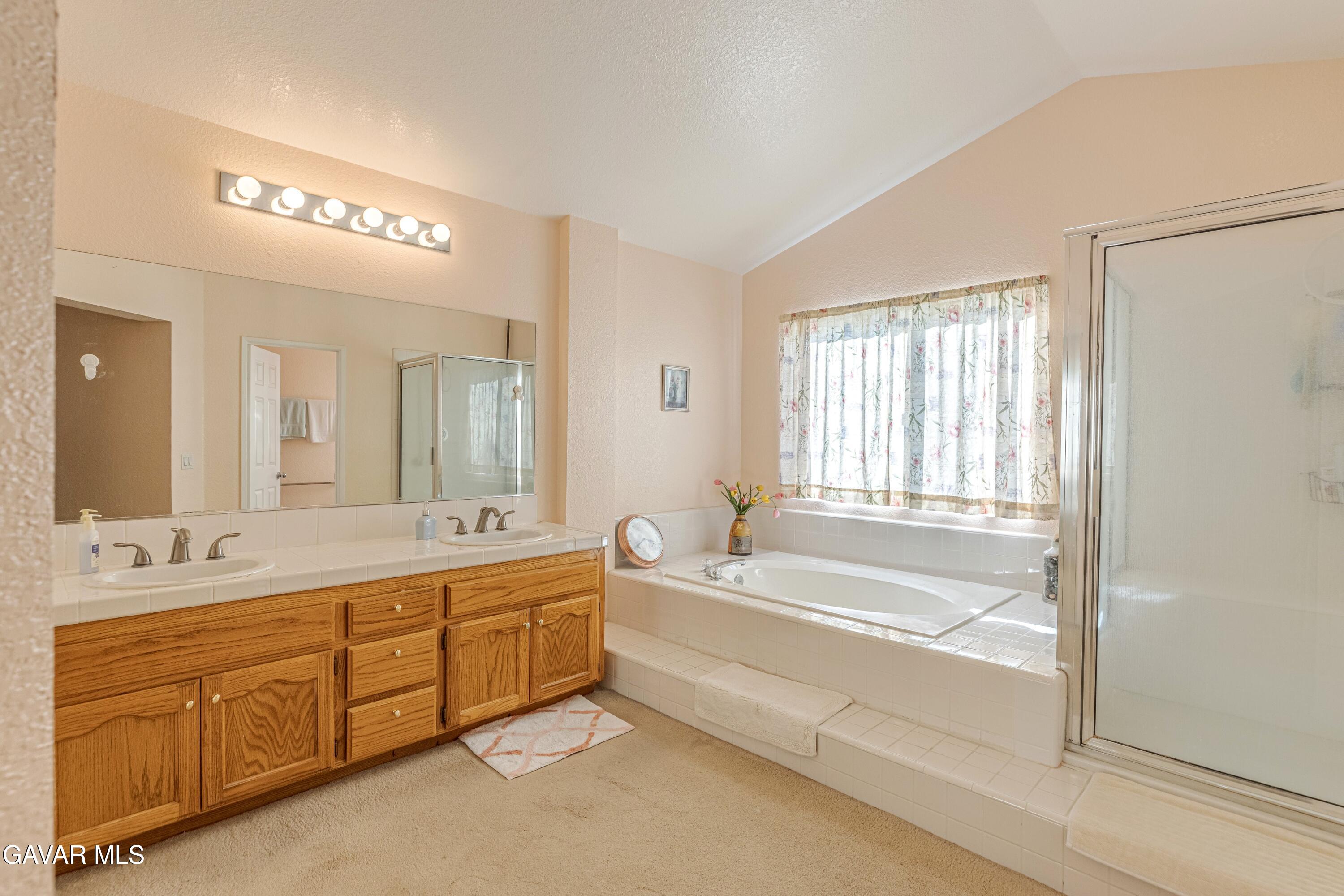 44345 Shad Street Lancaster, CA 93536 - Photo 31 of 42 MasterBath