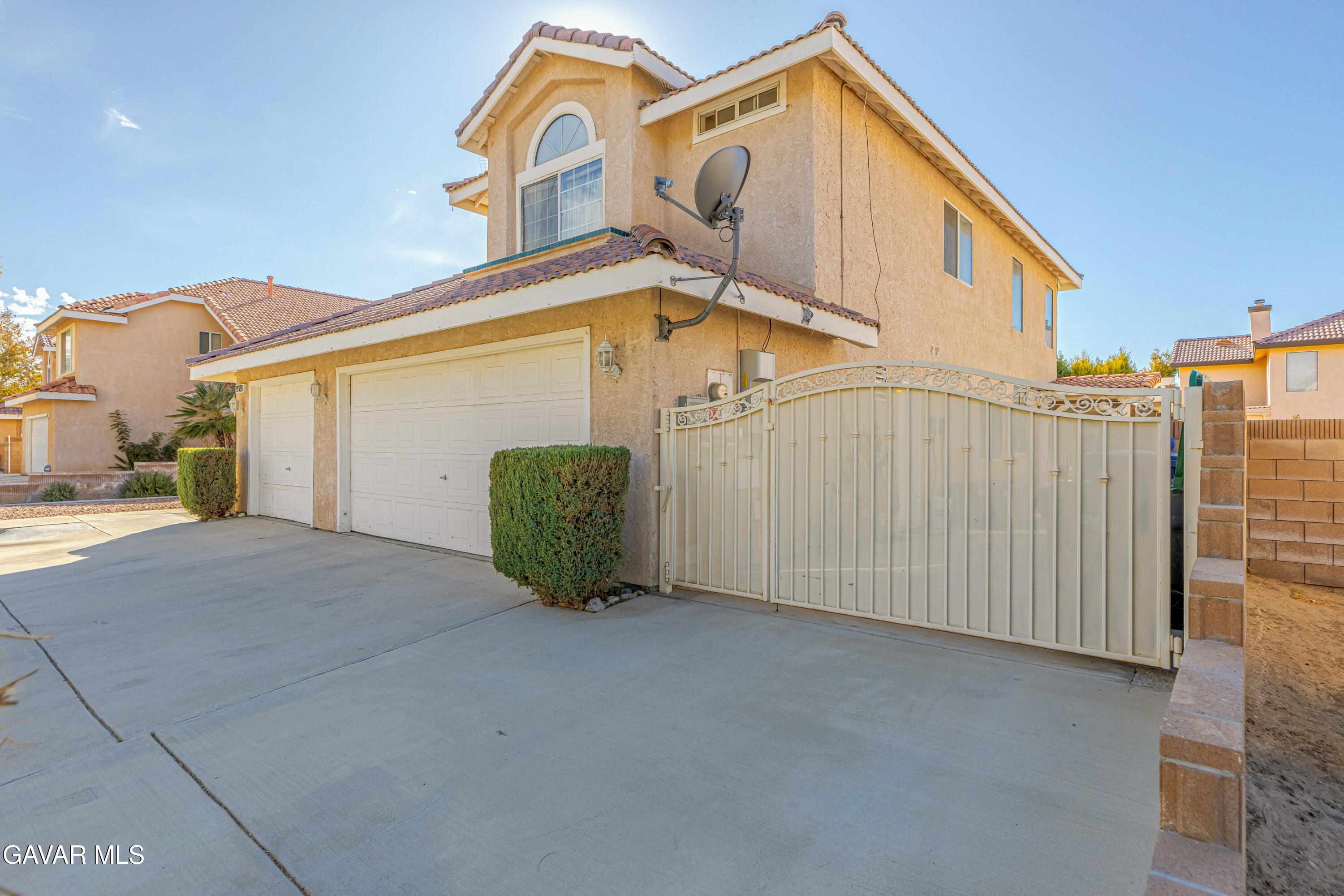 44345 Shad Street Lancaster, CA 93536 - Photo 41 of 42 Front3