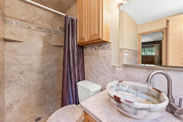 $525,000 | 219 Ottawa Drive, Troy, MI 48085