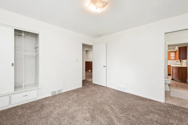 $525,000 | 219 Ottawa Drive, Troy, MI 48085