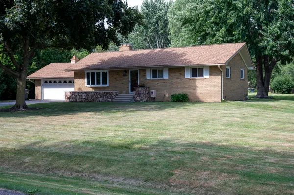 $525,000 | 219 Ottawa Drive, Troy, MI 48085