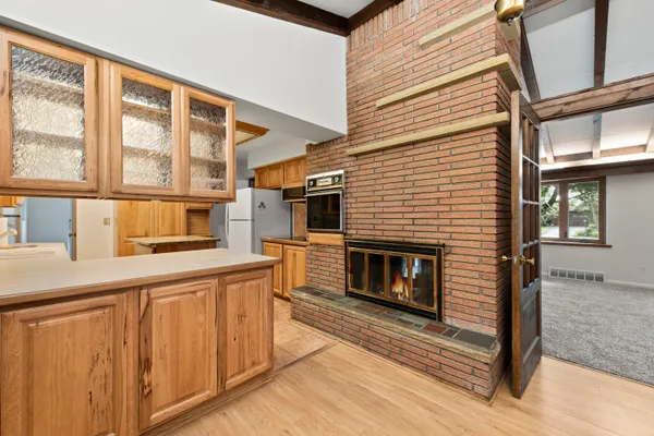 $525,000 | 219 Ottawa Drive, Troy, MI 48085