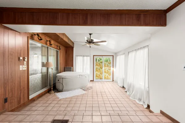 $525,000 | 219 Ottawa Drive, Troy, MI 48085