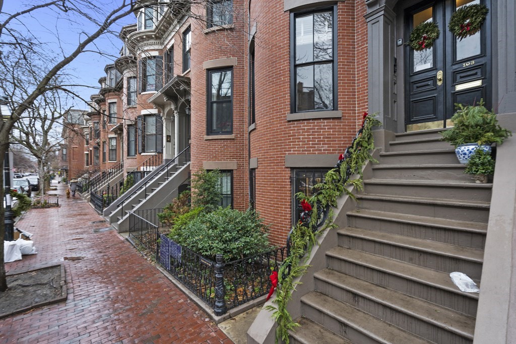 103 Appleton Street, Unit 3 Boston, MA 02116 - Photo 11 of 11 a view of a house with potted plants and wooden floor