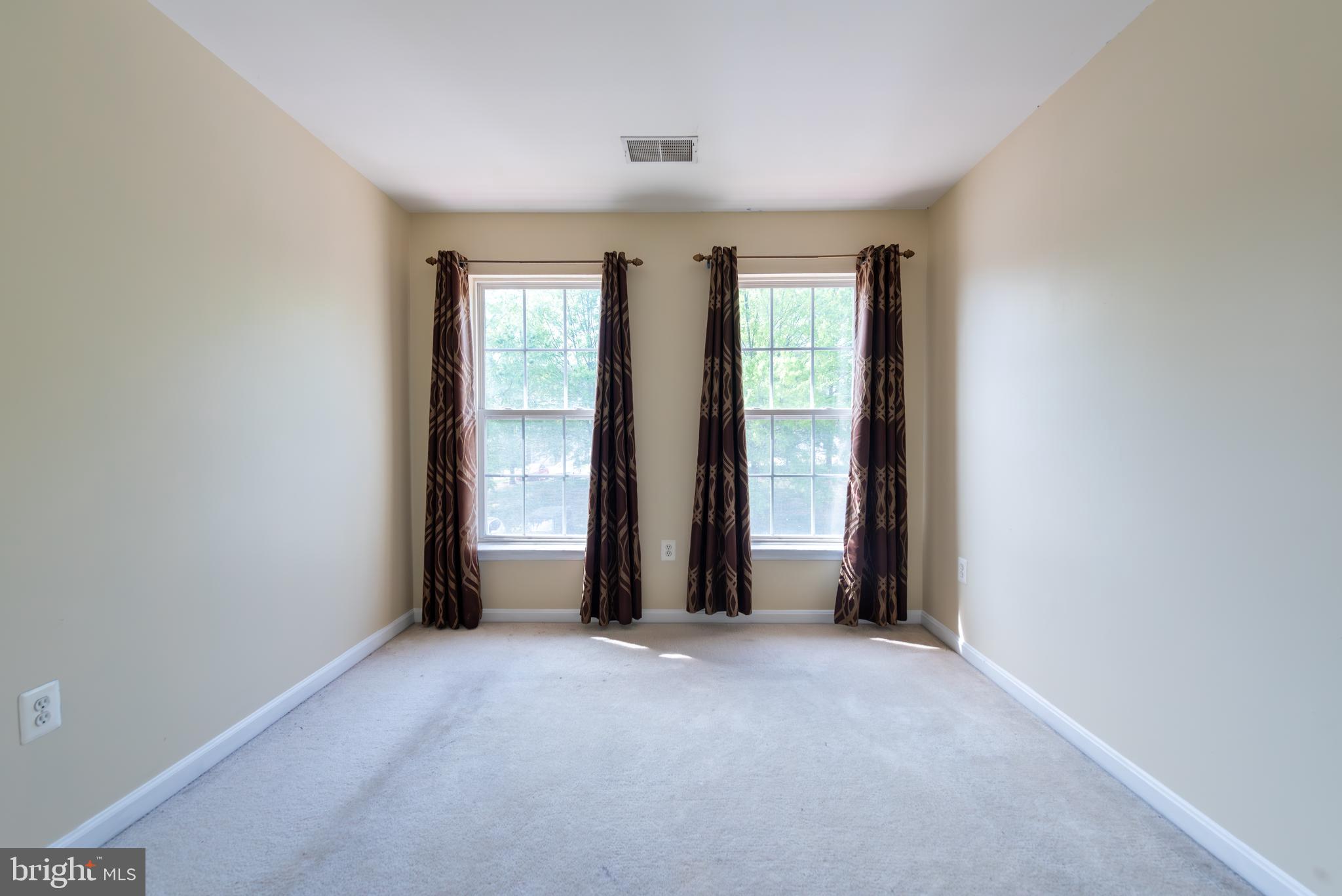 2905 Rotterdam Loop Woodbridge, VA 22191 - Photo 11 of 19 Bedroom