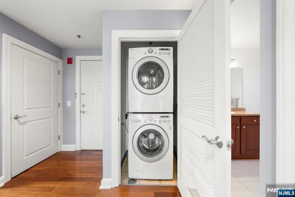 $3,500 | 5105 City Place, Unit 5105, Edgewater, NJ 07020