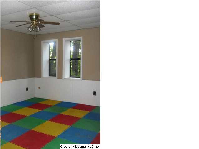1281 County Road 33 Pelham, AL 35124 - Photo 9 of 10