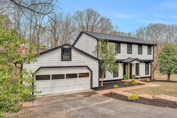 $599,000 | 2825 Fairway Forest Drive, Salem, VA 24153