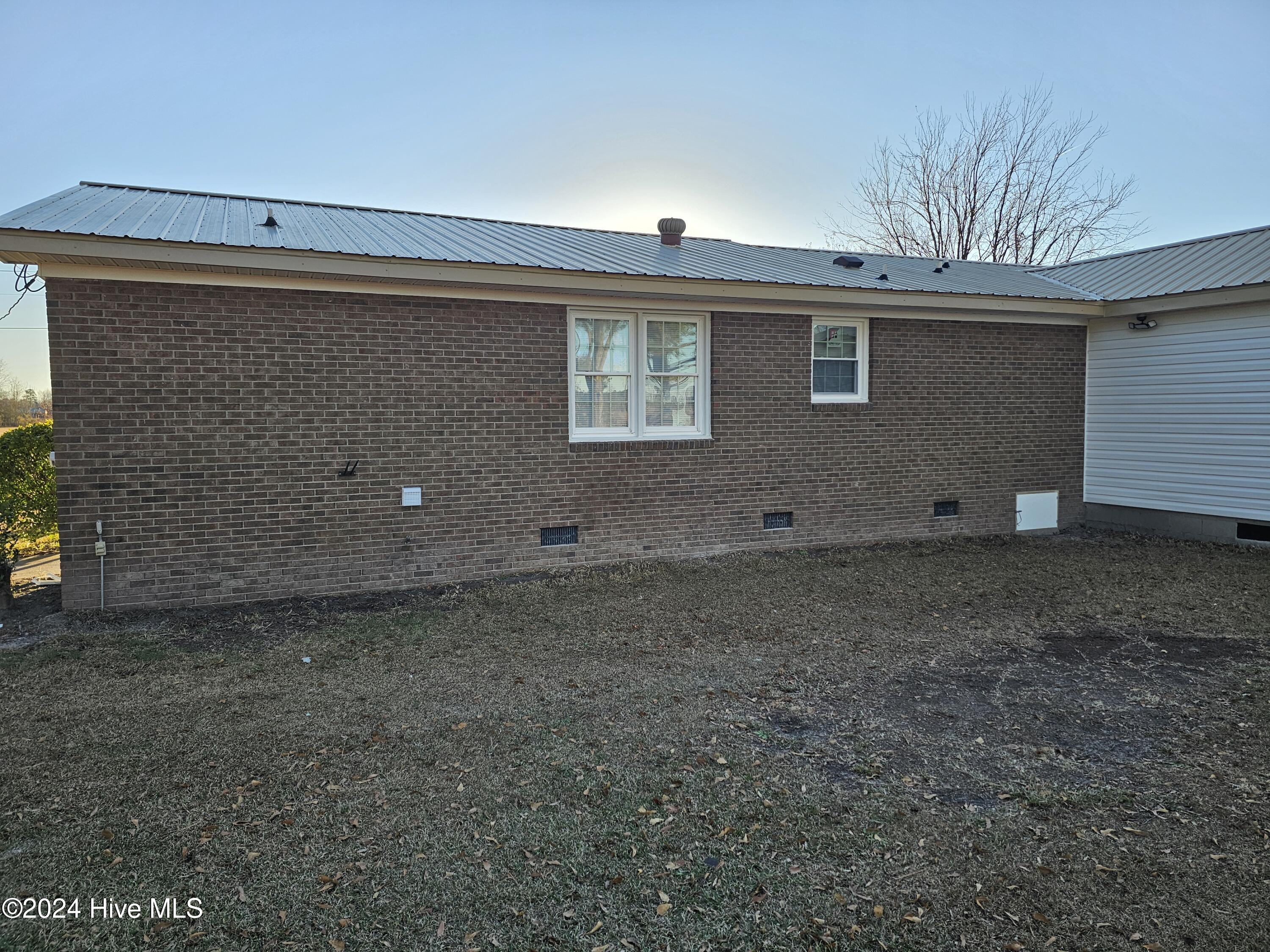 645 East Hanrahan Road Grifton, NC 28530 - Photo 33 of 37 1000051894