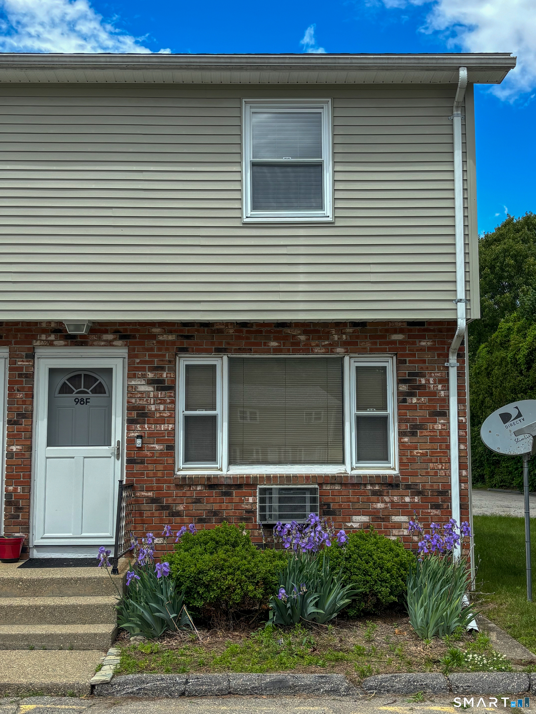 98 Canterbury Road, Unit F Plainfield, CT 06374 - Photo 1 of 10
