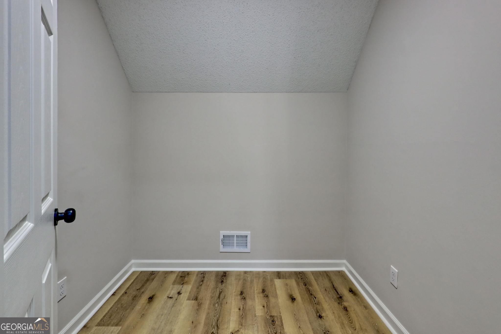 233 Piney Ridge Road Jasper, GA 30143 - Photo 24 of 38 a bathroom with a window