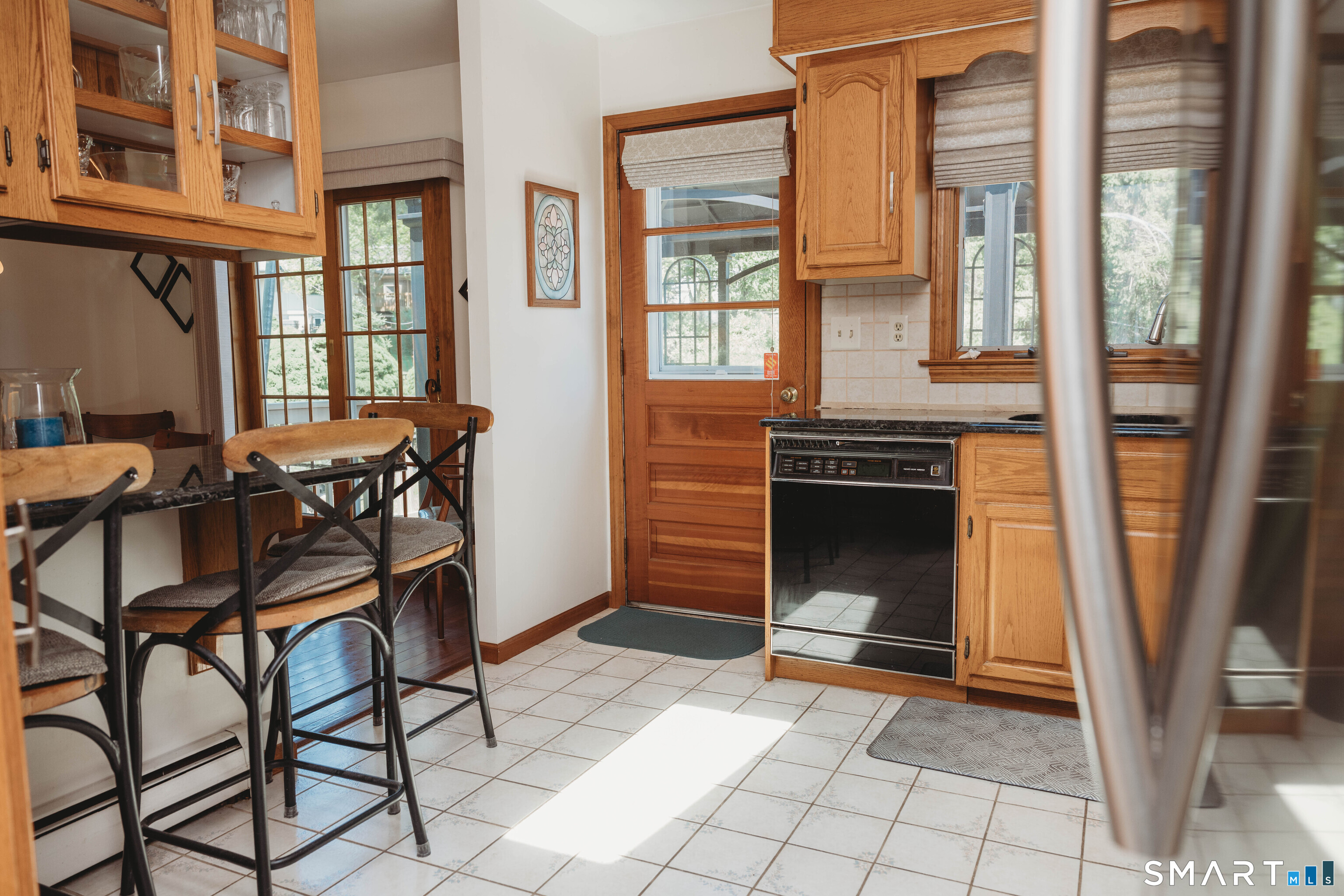151 Bear Path Road Hamden, CT 06514 - Photo 4 of 34