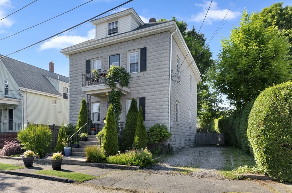 21 Lodge Road Swampscott, MA 01907 - Photo 1 of 34 Gallery Image 1