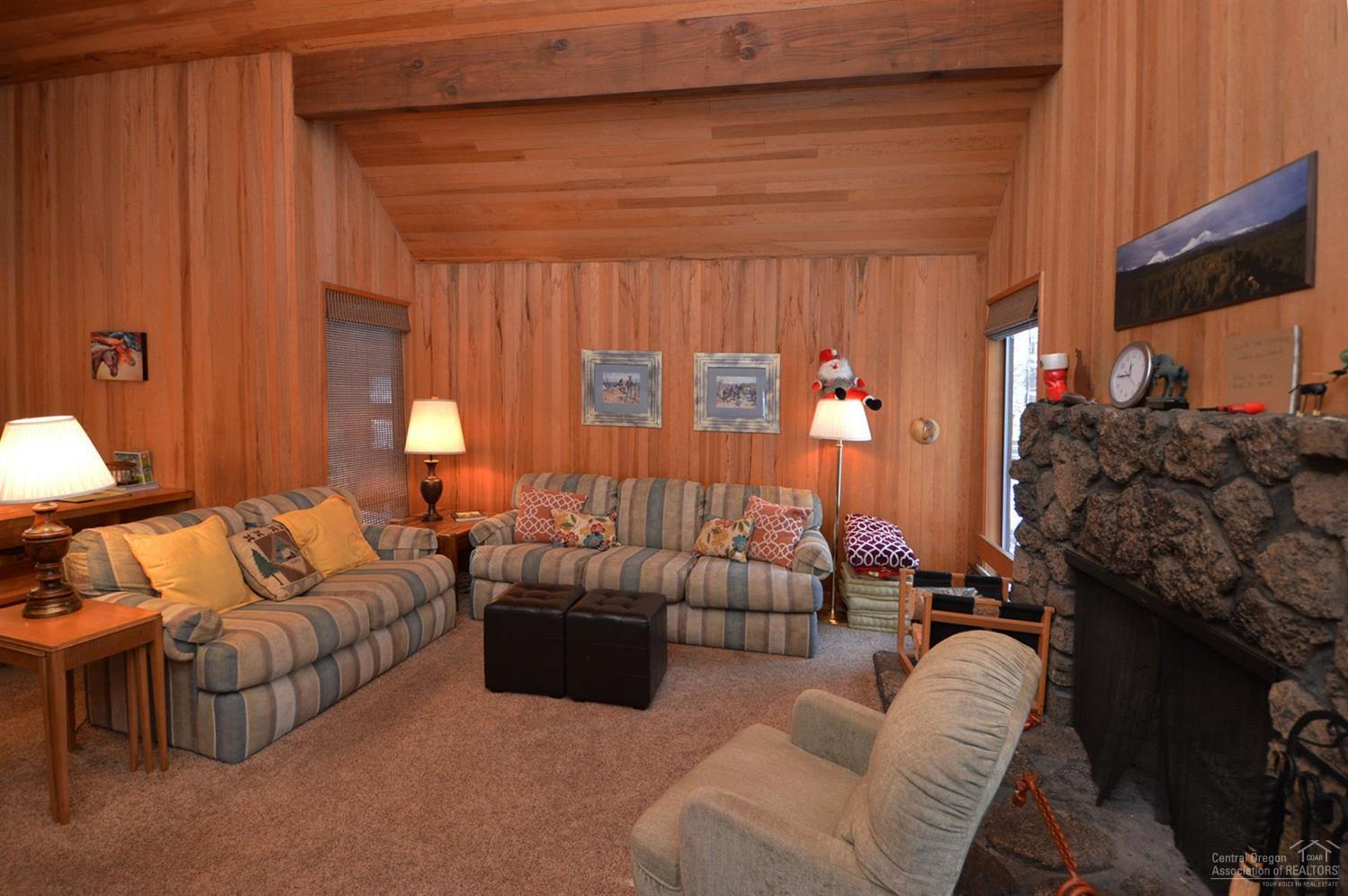70681 Dewberry Black Butte Ranch, OR 97759 - Photo 4 of 19 Additional Photo