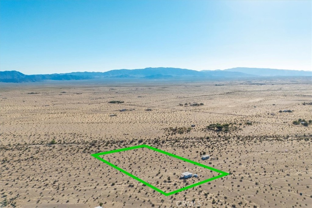 84753 Eddie Albert Road Twentynine Palms, CA 92277 - Photo 38 of 52 a view of beach and ocean