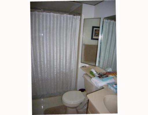 2900 Fiore Way, Unit 103 Delray Beach, FL 33445 - Photo 5 of 8 Additional Photo