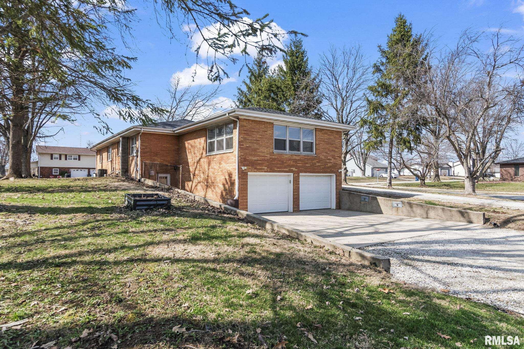 730 West Walnut Street Chatham, IL 62629 - Photo 37 of 39