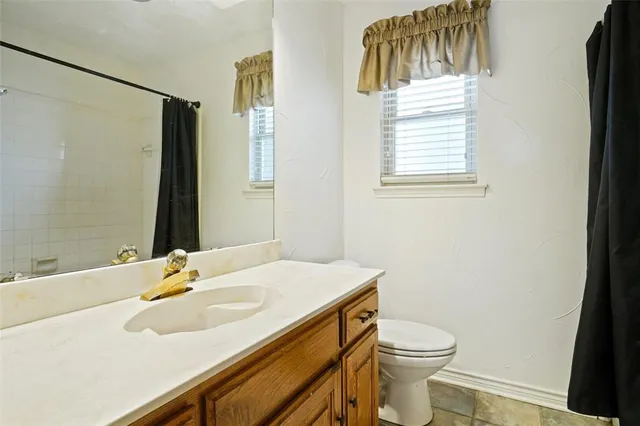 $425,000 | 1000 Forest Trail Court, Euless, TX 76039