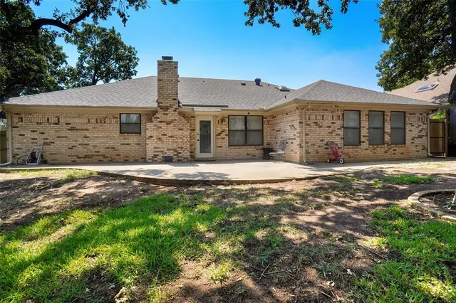 $425,000 | 1000 Forest Trail Court, Euless, TX 76039