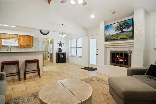 $425,000 | 1000 Forest Trail Court, Euless, TX 76039