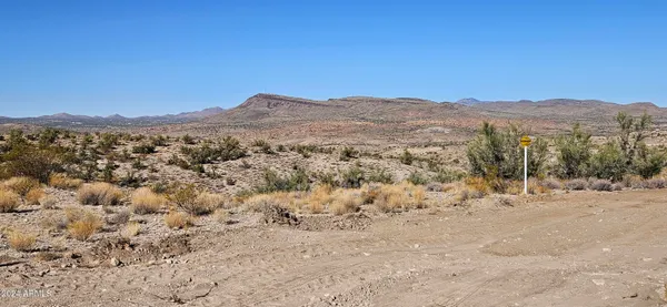 $29,850 | Xxxx East Xxxx E Pipeline Road, Kingman, AZ 86401