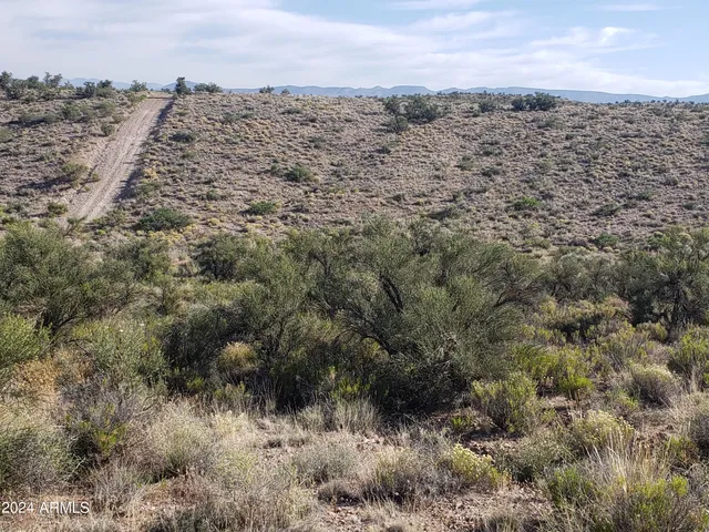 $29,900 | Xxxx East Xxxx E Pipeline Road, Kingman, AZ 86401
