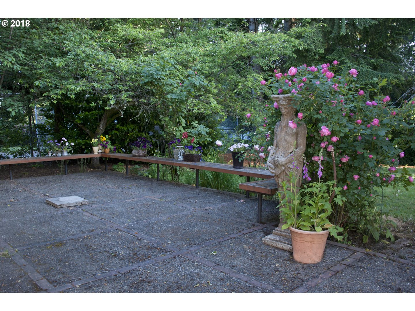 5735 Southwest Brugger Street Portland, OR 97219 - Photo 17 of 18 Patio