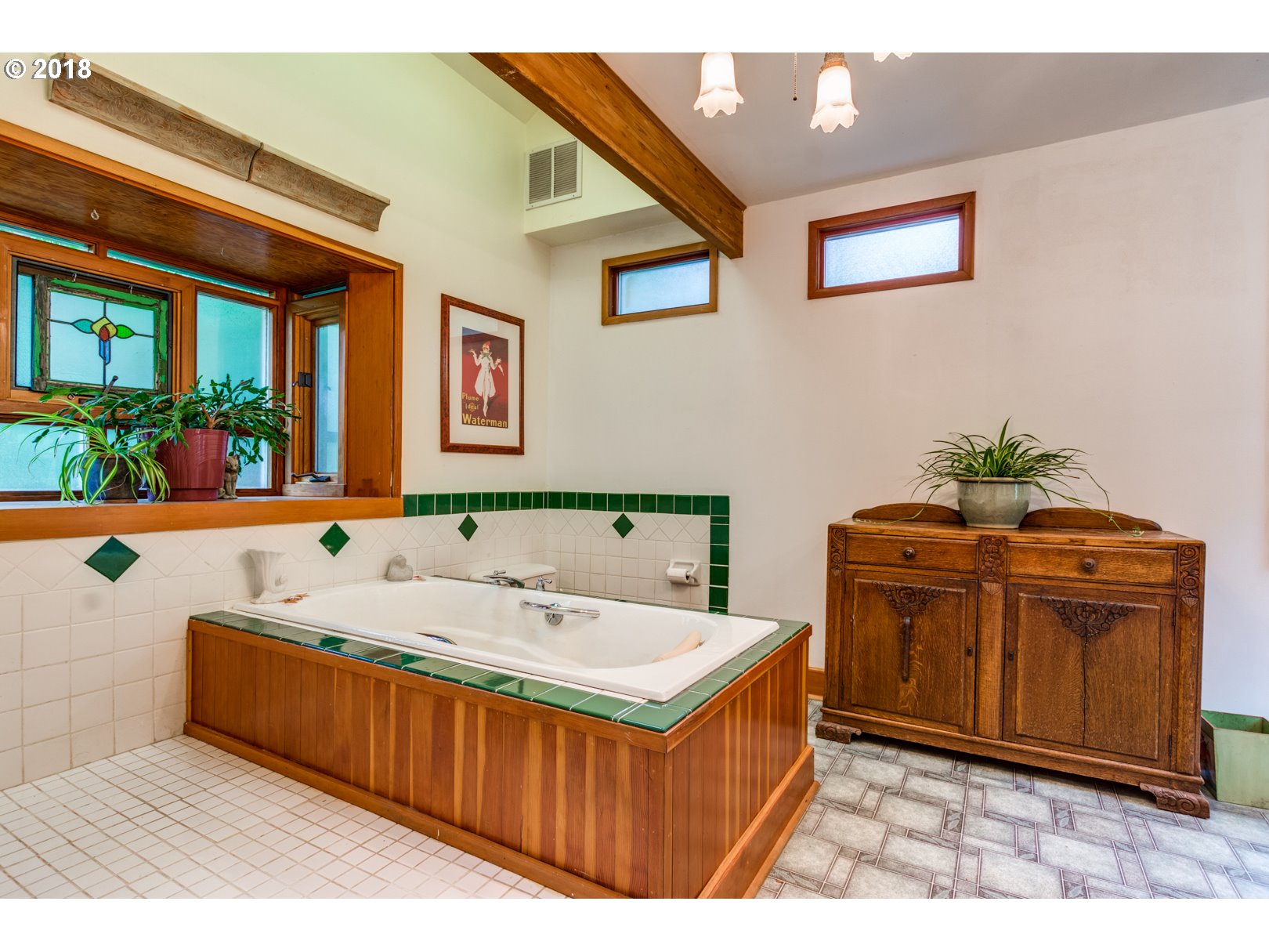 5735 Southwest Brugger Street Portland, OR 97219 - Photo 6 of 18 Bathroom, Attached