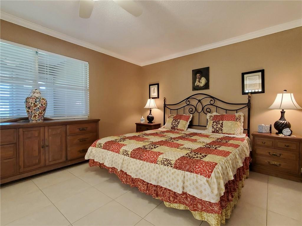 565 High Point Drive, Unit B Delray Beach, FL 33445 - Photo 7 of 33 Photo 7