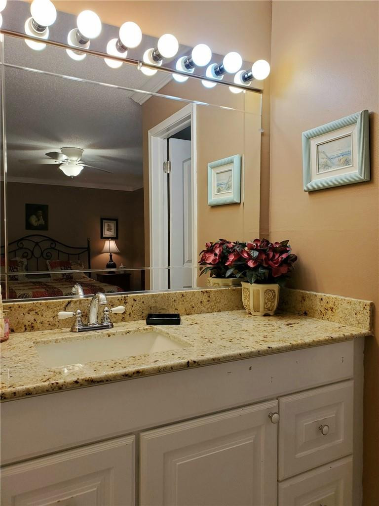 565 High Point Drive, Unit B Delray Beach, FL 33445 - Photo 8 of 33 Photo 8
