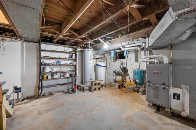 6019 County Rd West 160 South, Russiaville, IN 46979