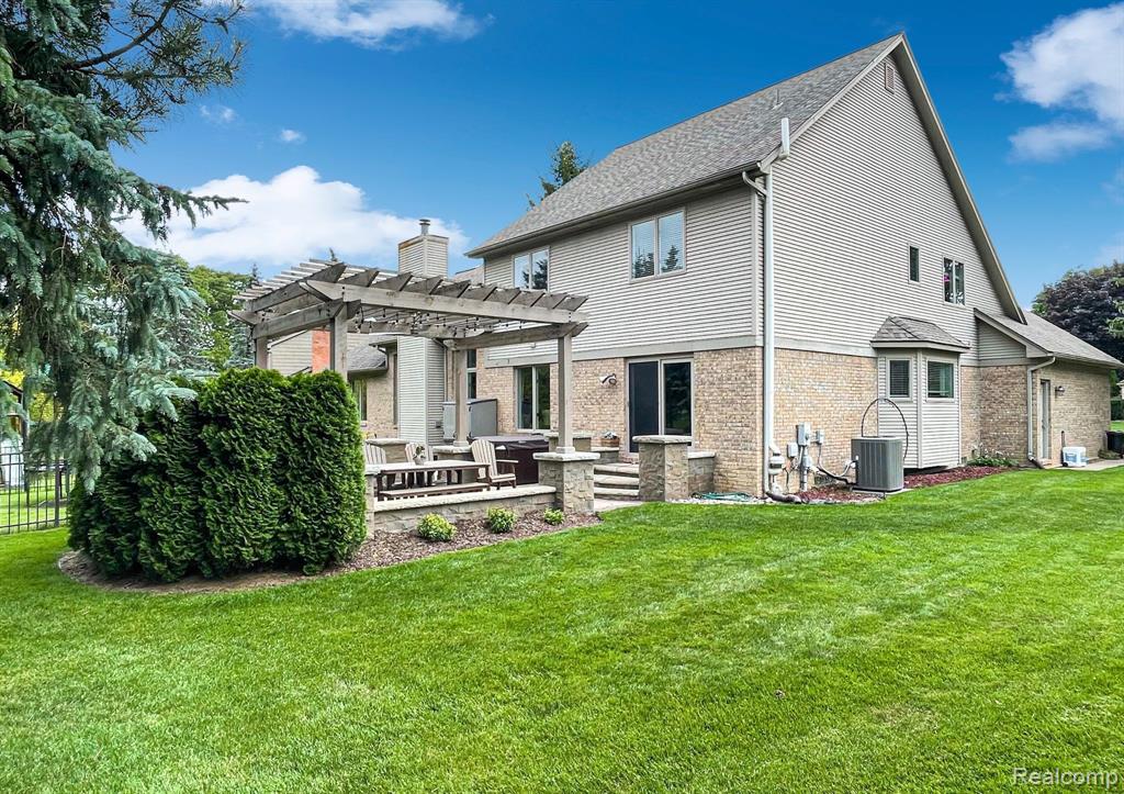 883 Snowmass Drive Rochester Hills, MI 48309 - Photo 43 of 44