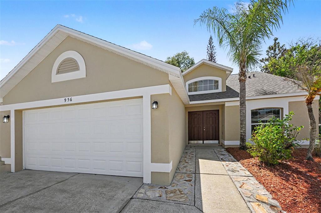 956 Old Barn Road Orlando, FL 32825 - Photo 3 of 24
