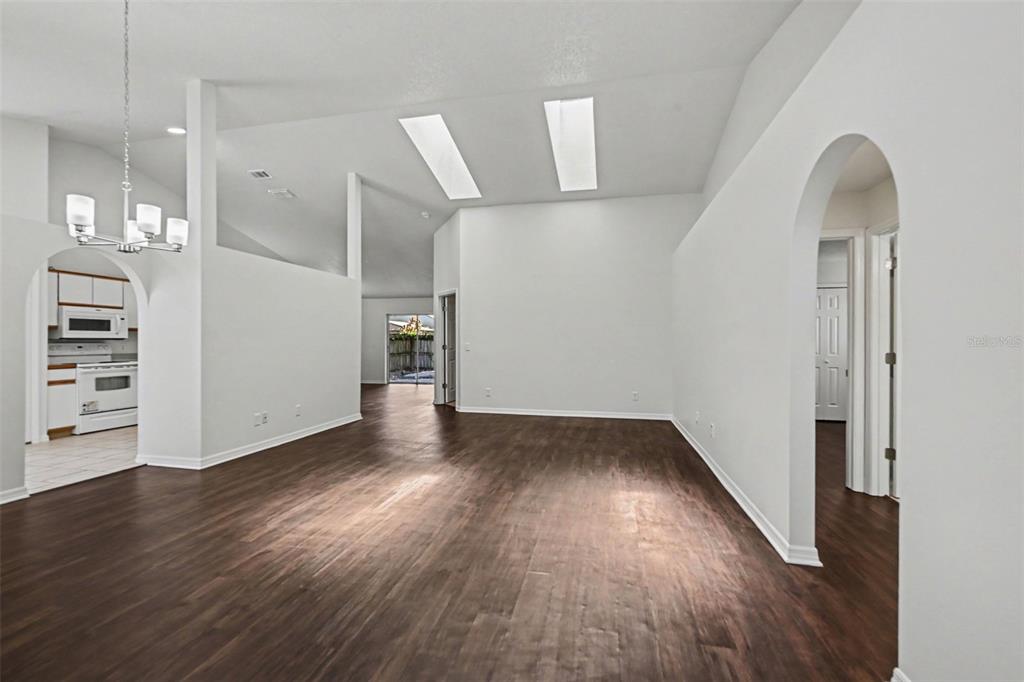 956 Old Barn Road Orlando, FL 32825 - Photo 4 of 24