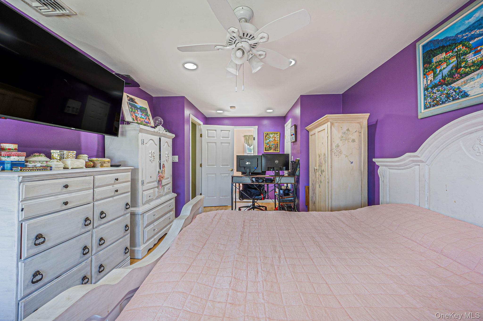 61 North Ocean Avenue Islip, NY 11751 - Photo 27 of 36