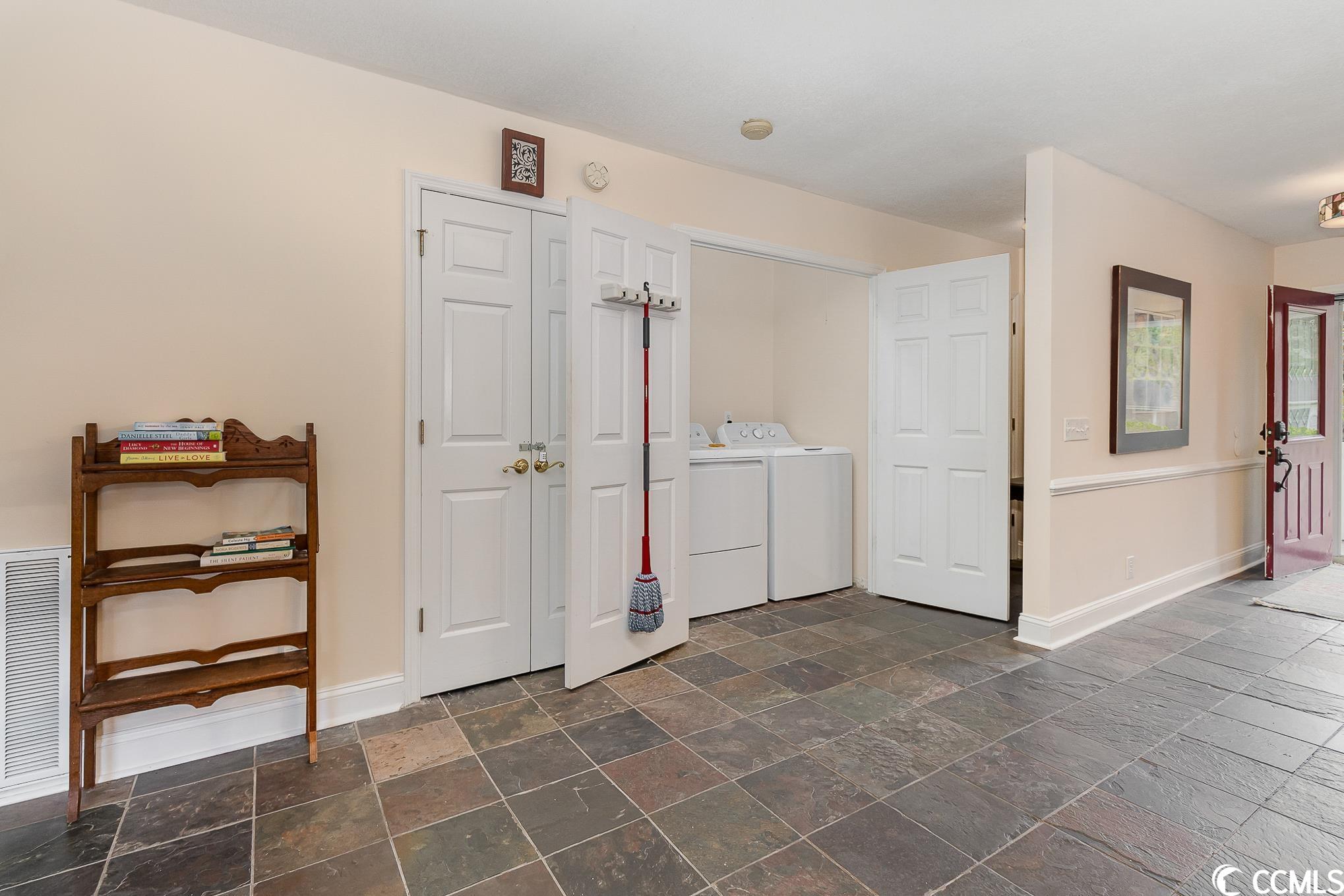 217 Fox Lane Murrells Inlet, SC 29576 - Photo 20 of 29 Gallery Image 20