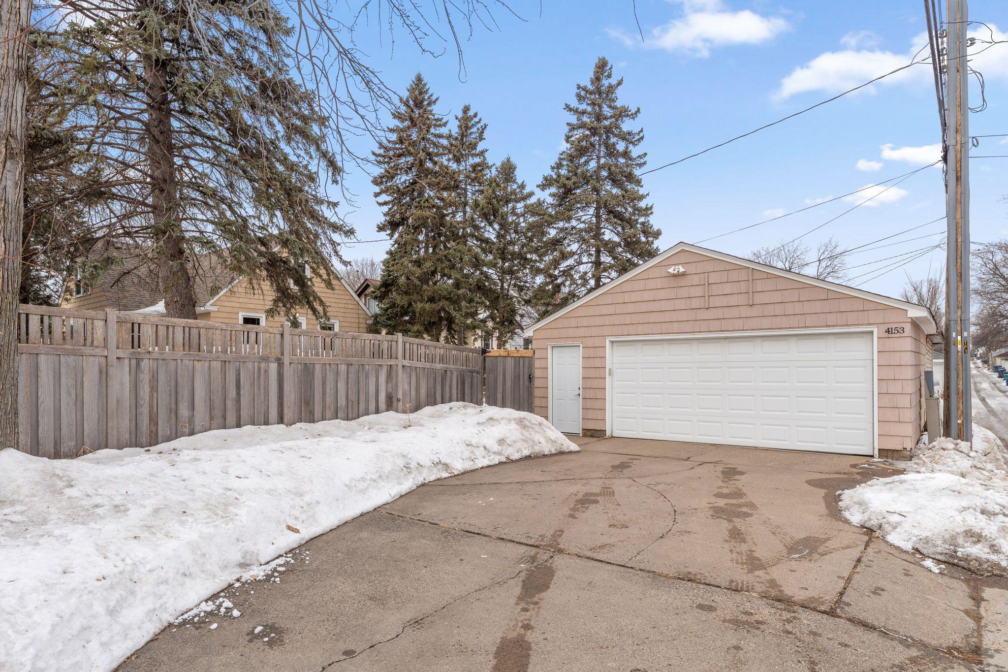 4153 Elliot Avenue Minneapolis, MN 55407 - Photo 34 of 36