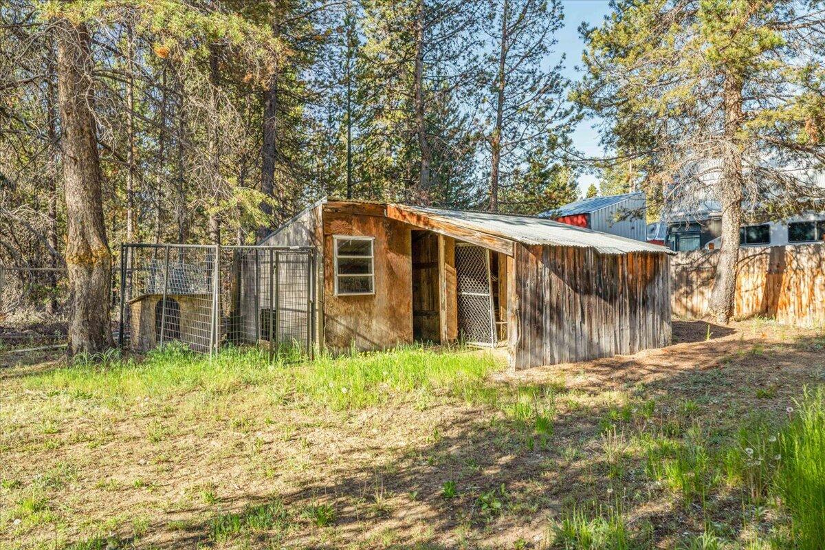 16201 Hawks Lair Road La Pine, OR 97739 - Photo 34 of 52 30-Exterior-HL