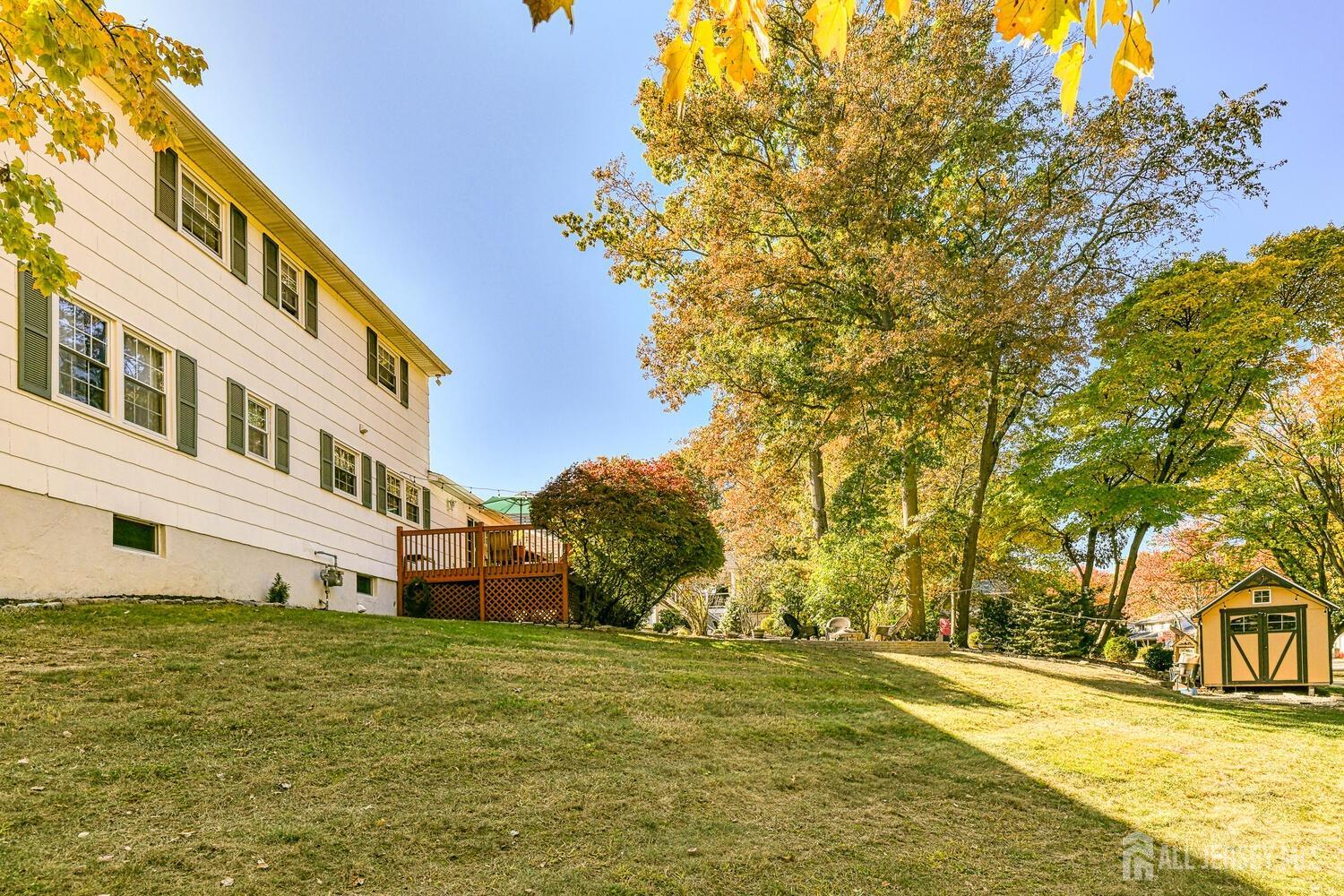 12 Centre Street Milltown, NJ 08850 - Photo 35 of 37