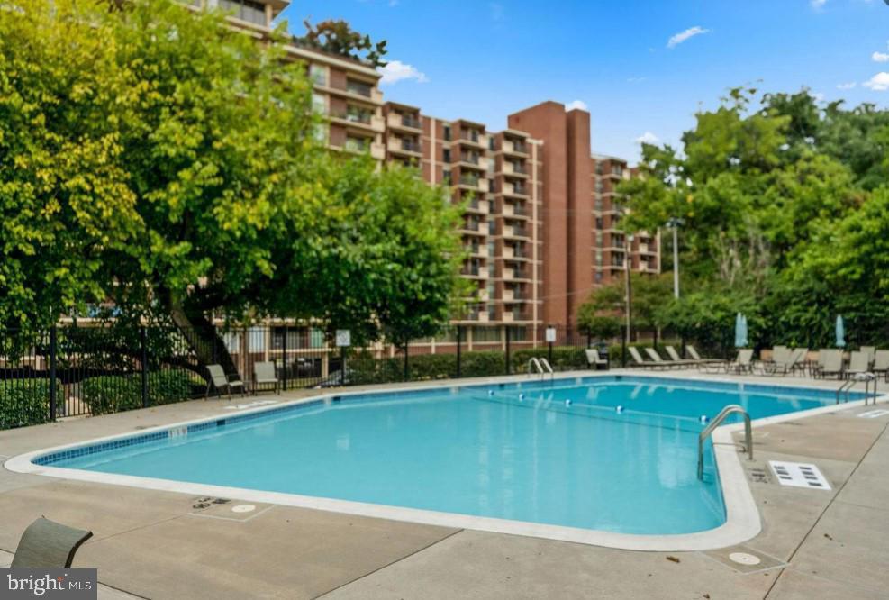 1300 South Arlington Ridge Road, Unit 702 Arlington, VA 22202 - Photo 44 of 49