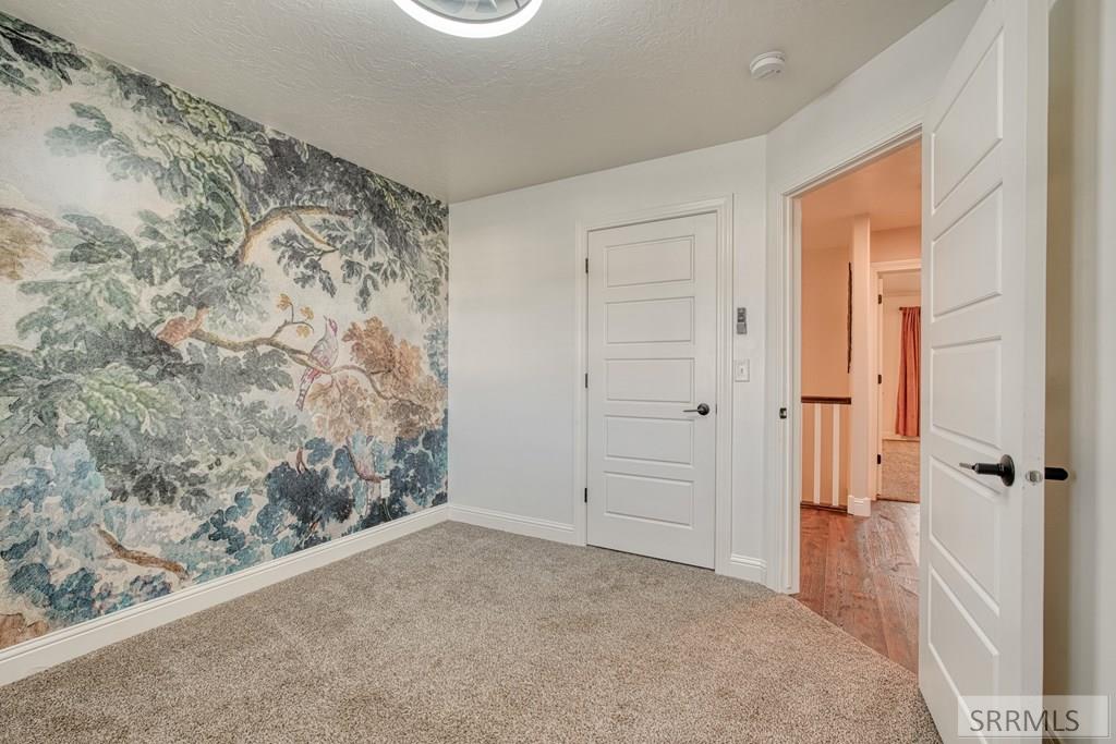 3876 Tawzer Way Ammon, ID 83406 - Photo 15 of 54