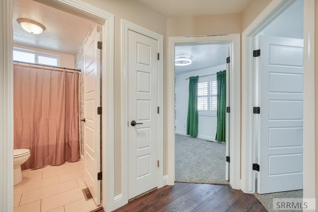 3876 Tawzer Way Ammon, ID 83406 - Photo 16 of 54