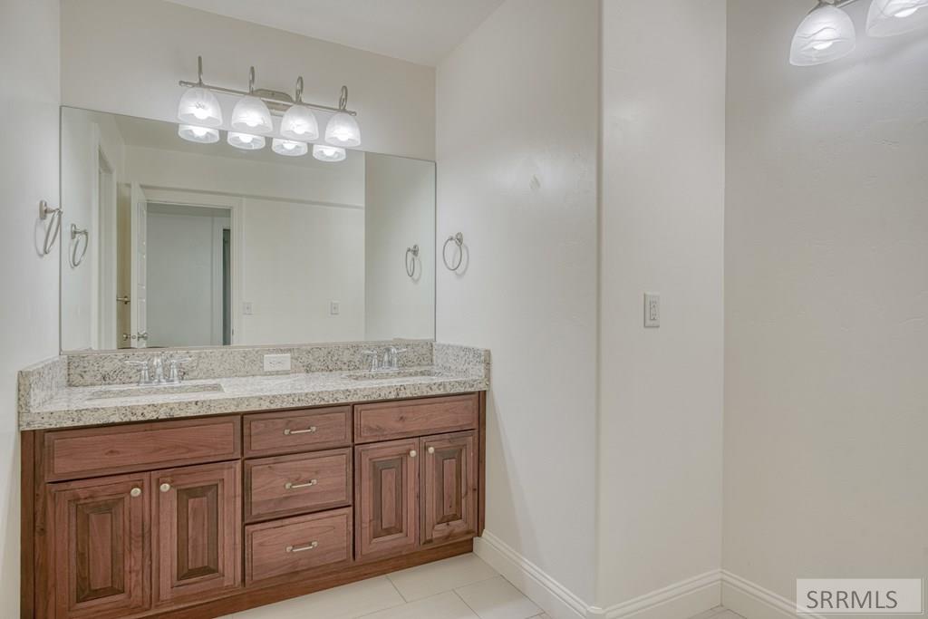 3876 Tawzer Way Ammon, ID 83406 - Photo 32 of 54