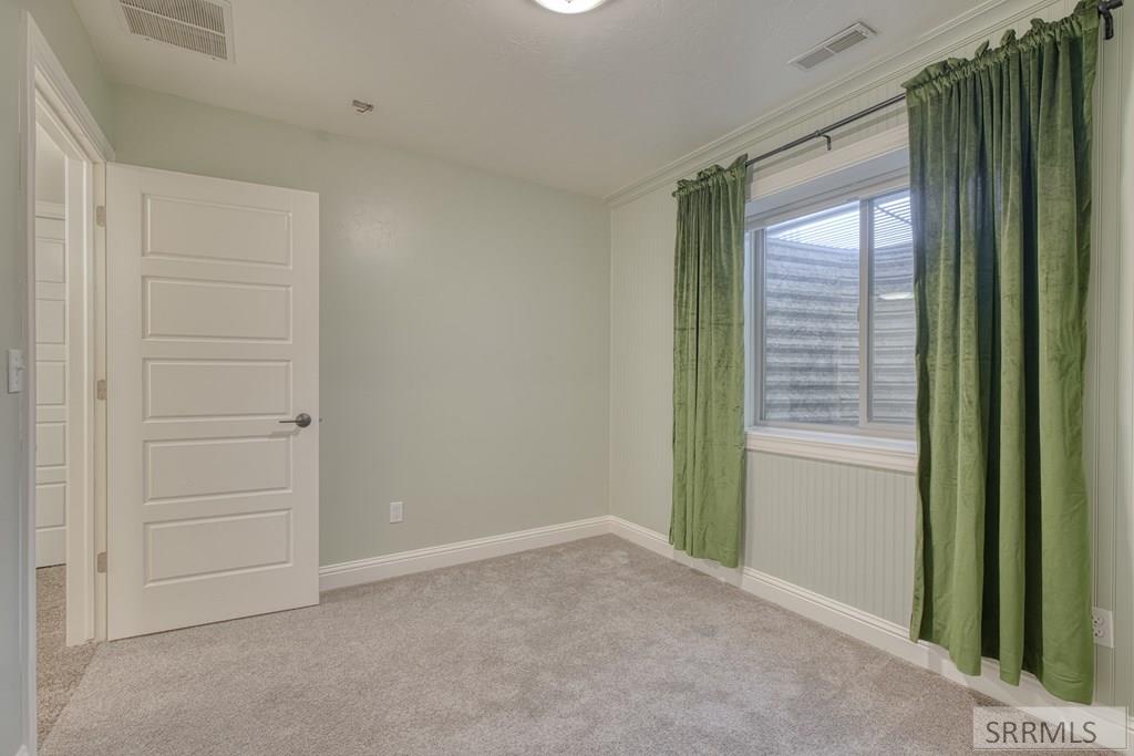 3876 Tawzer Way Ammon, ID 83406 - Photo 36 of 54