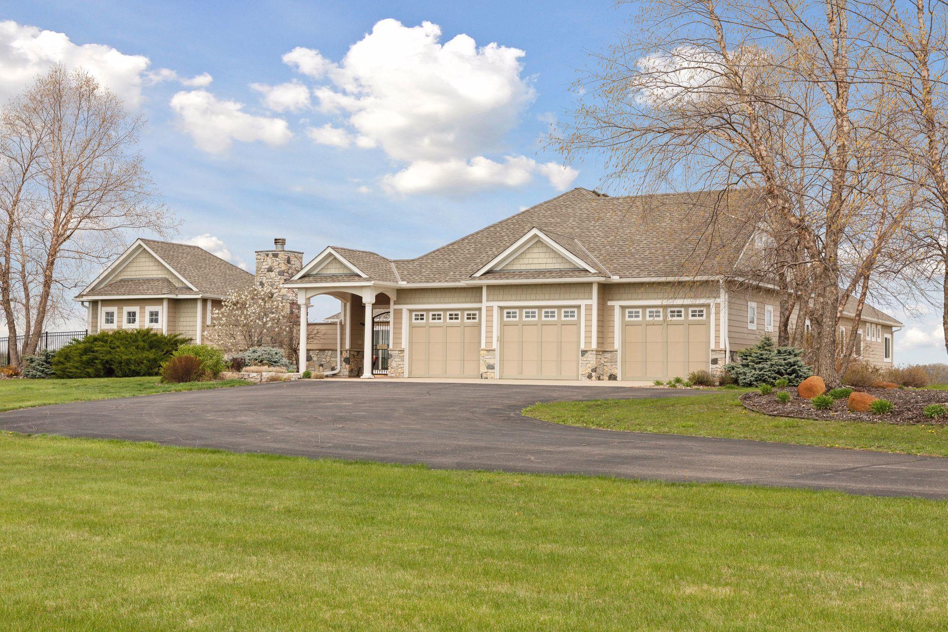 1373 Prairie Meadow Road Minnetrista, MN 55359 - Photo 2 of 73 Gallery Image 2