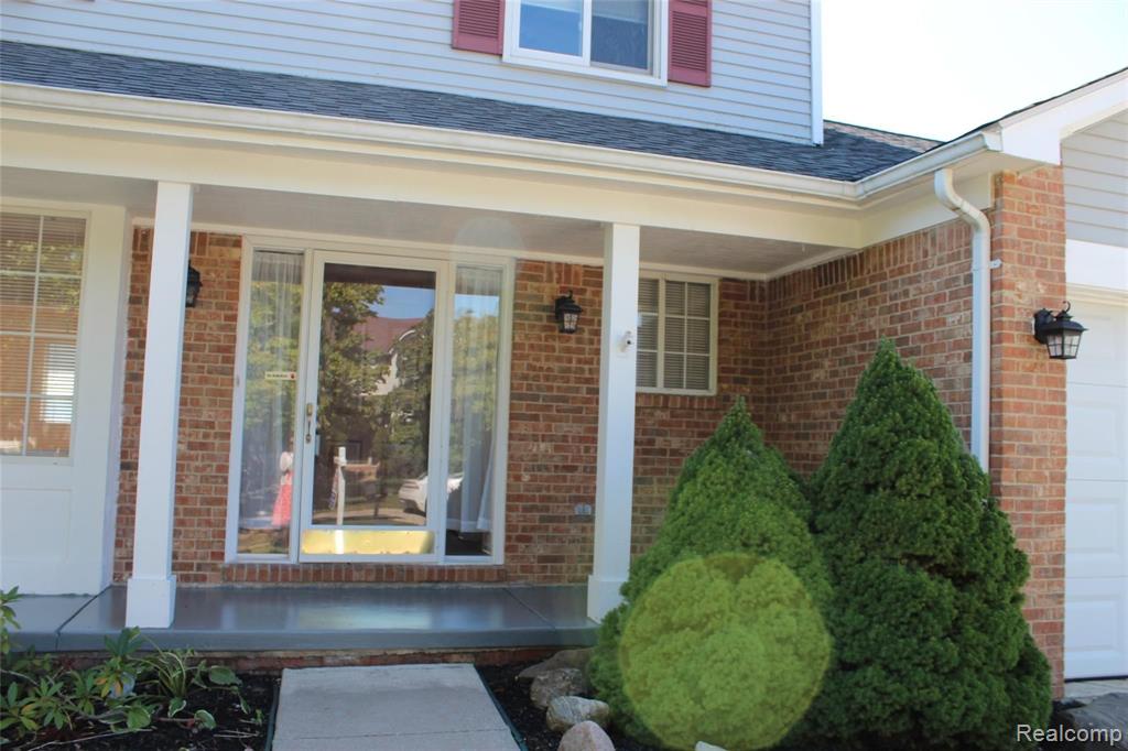 46409 Aarons Way Canton, MI 48188 - Photo 5 of 53