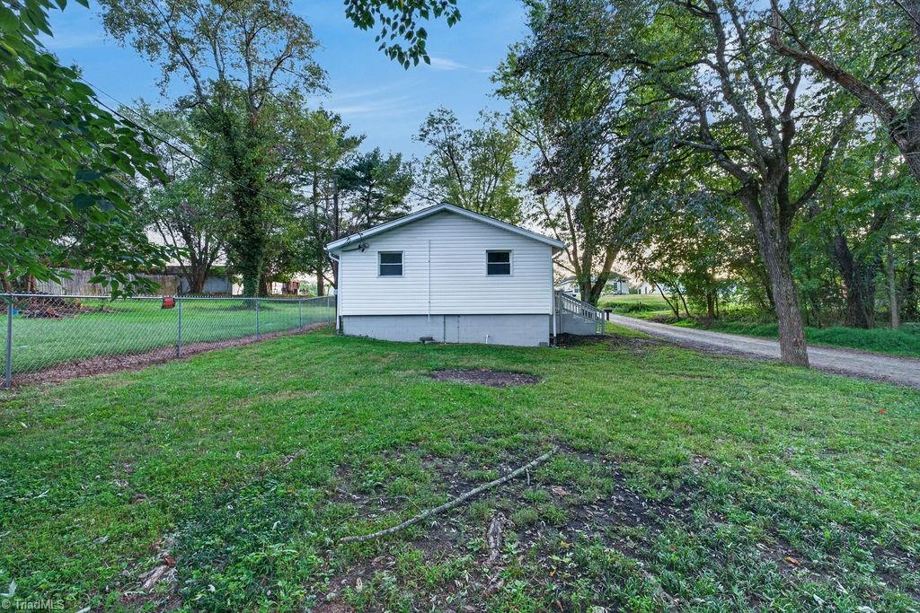 122 Galyean Road Mount Airy, NC 27030 - Photo 18 of 24 Gallery Image 18